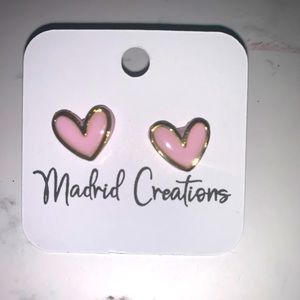 Small heart stud earrings